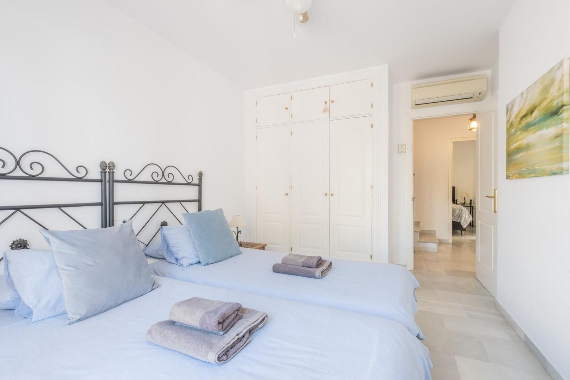 Aljamar 24 Comfortable House Near Burriana Beach 네르하 외부 사진