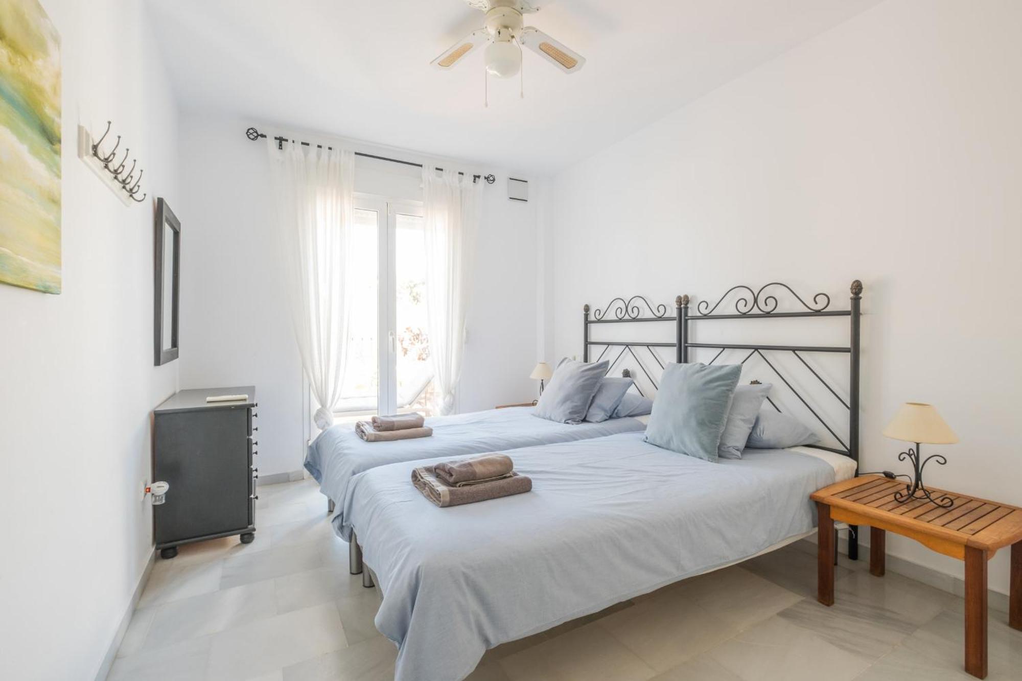 Aljamar 24 Comfortable House Near Burriana Beach 네르하 외부 사진