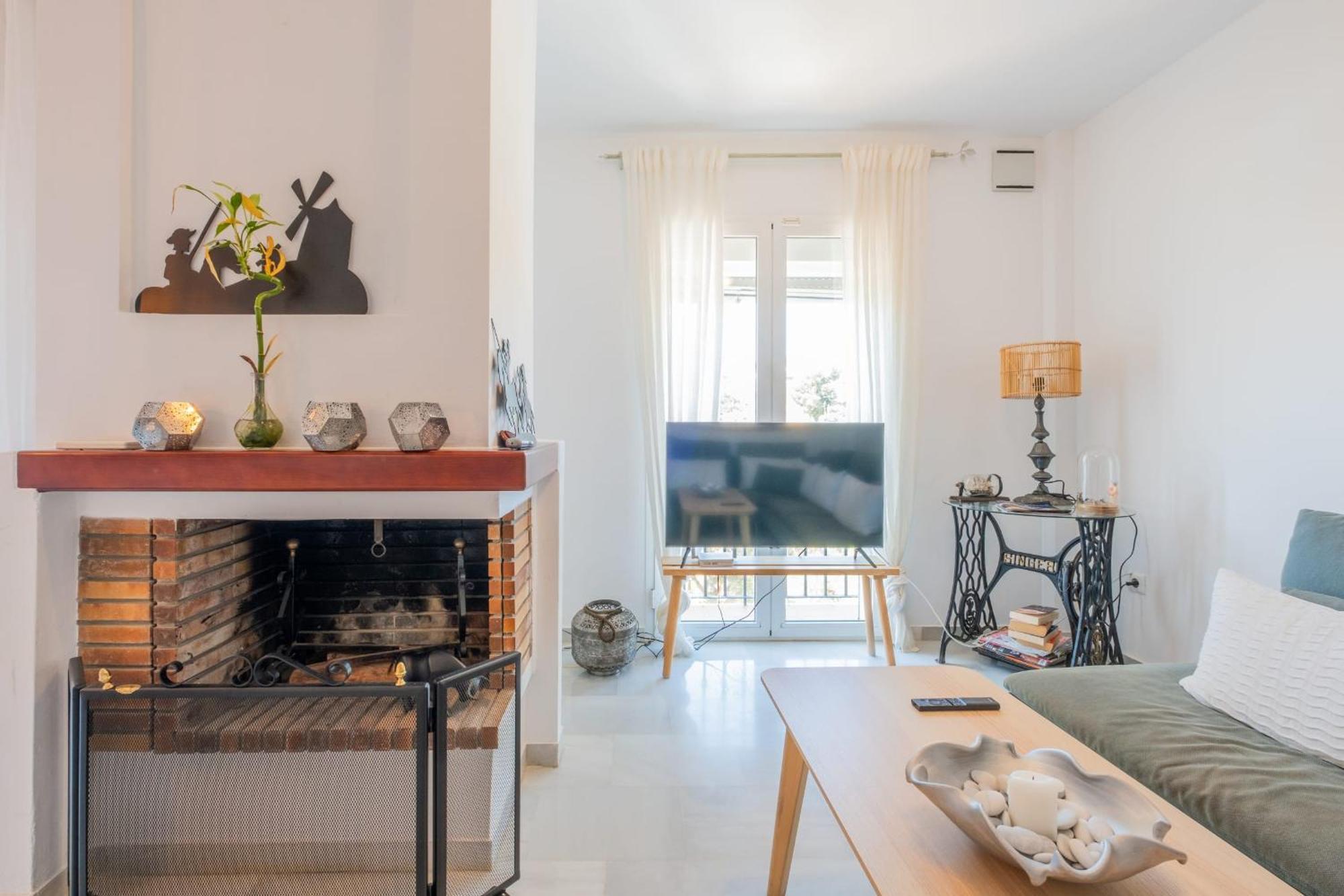 Aljamar 24 Comfortable House Near Burriana Beach 네르하 외부 사진