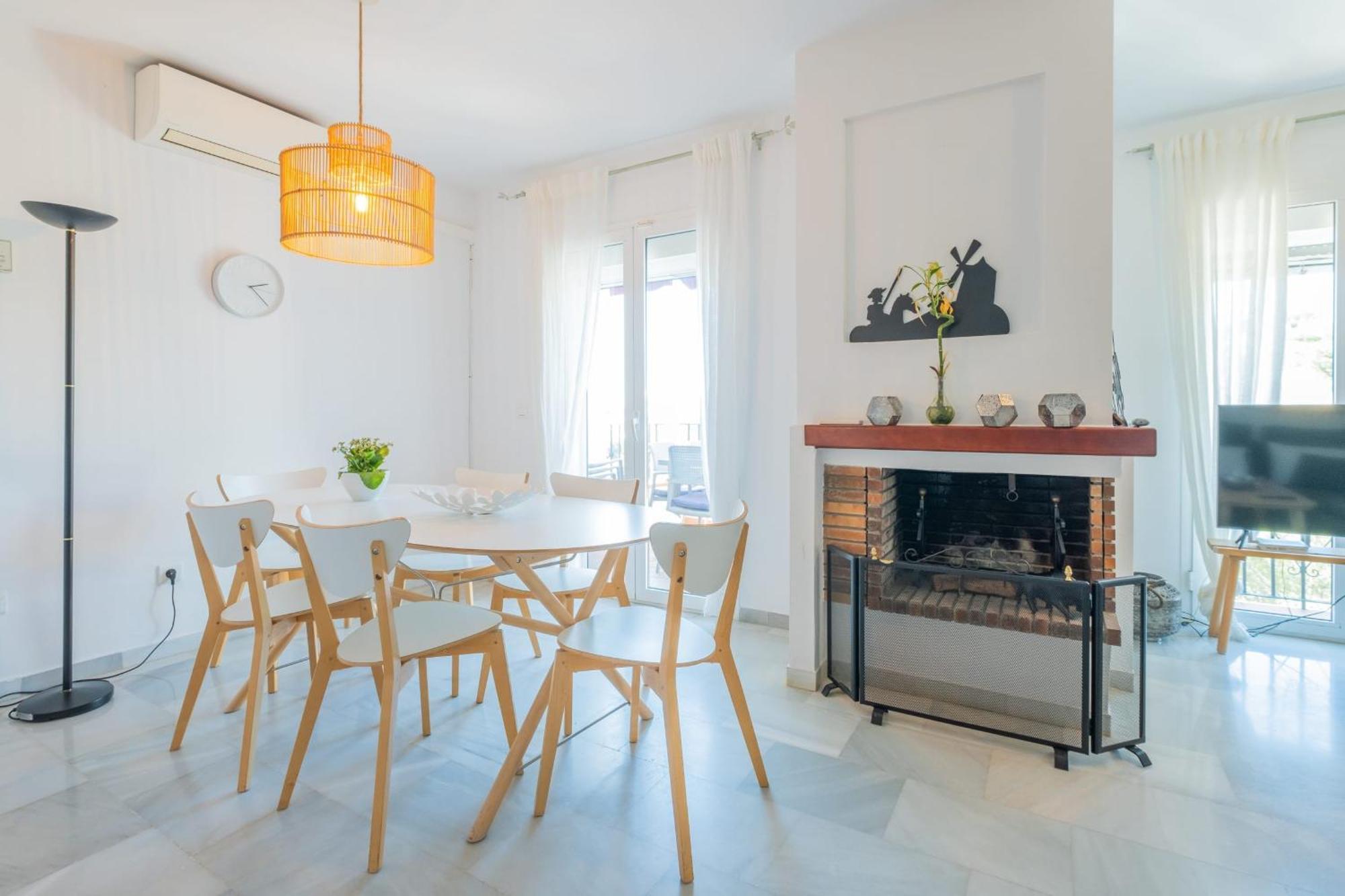 Aljamar 24 Comfortable House Near Burriana Beach 네르하 외부 사진